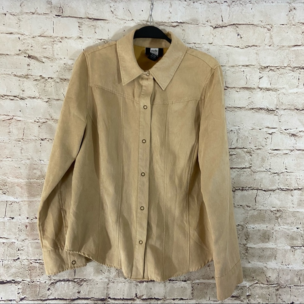Studio 1940 tan suede button down shirt medium
